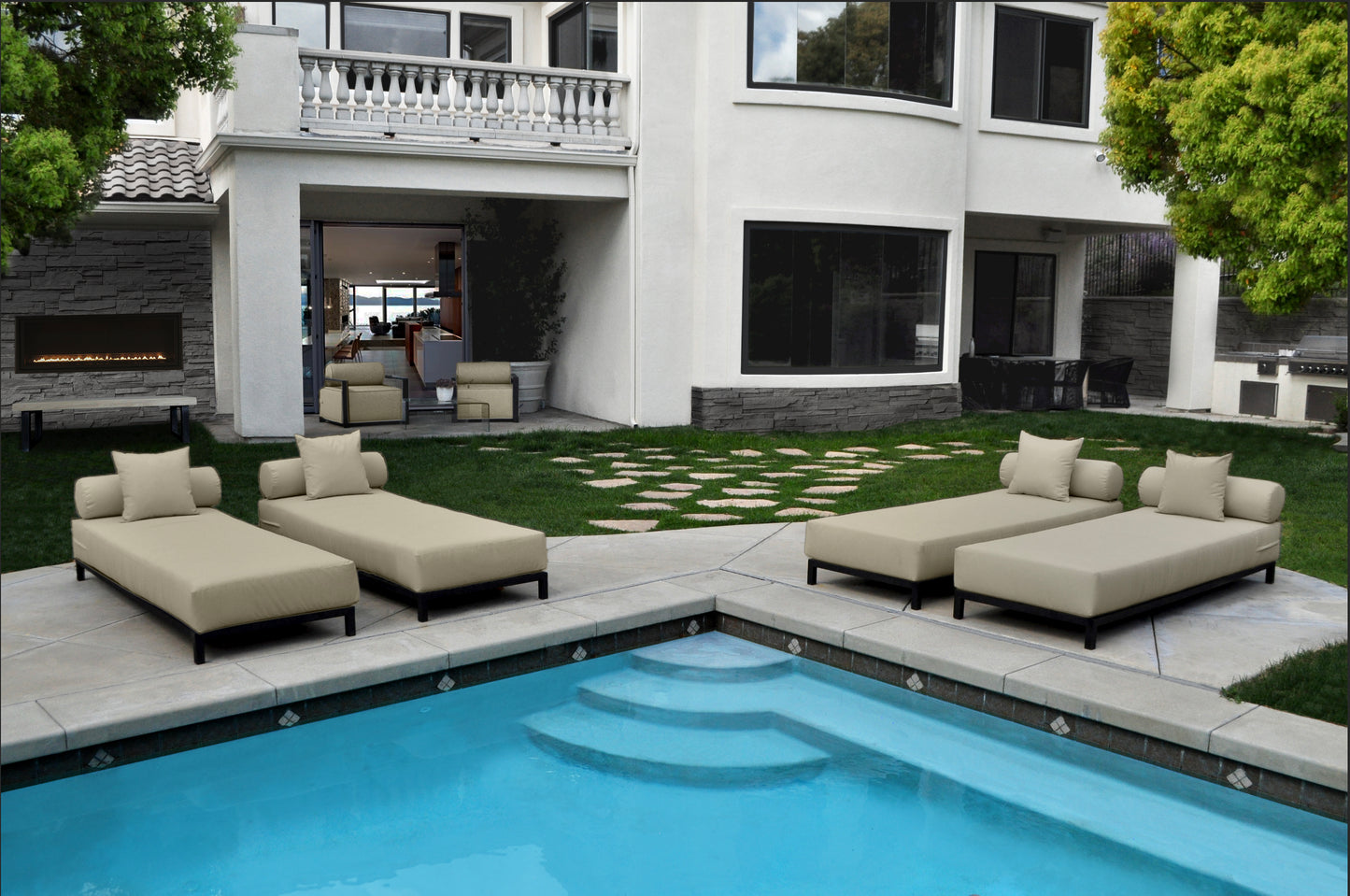 Volantes Outdoor Beige Chaise Loungers (Set of 4)