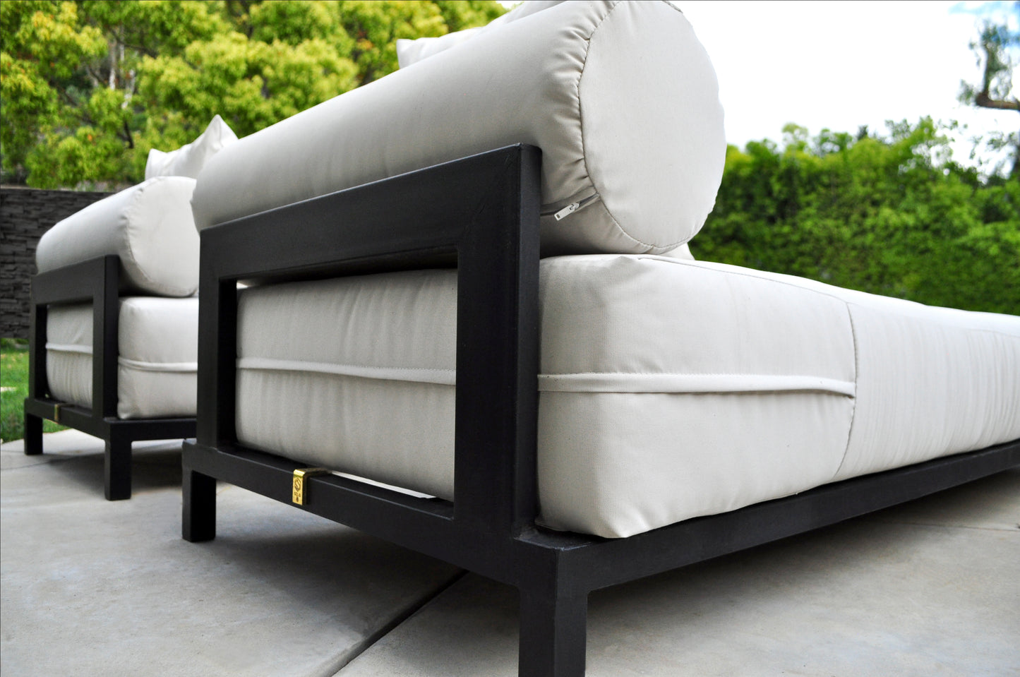 Volantes Outdoor White Chaise Loungers (Set of 4)