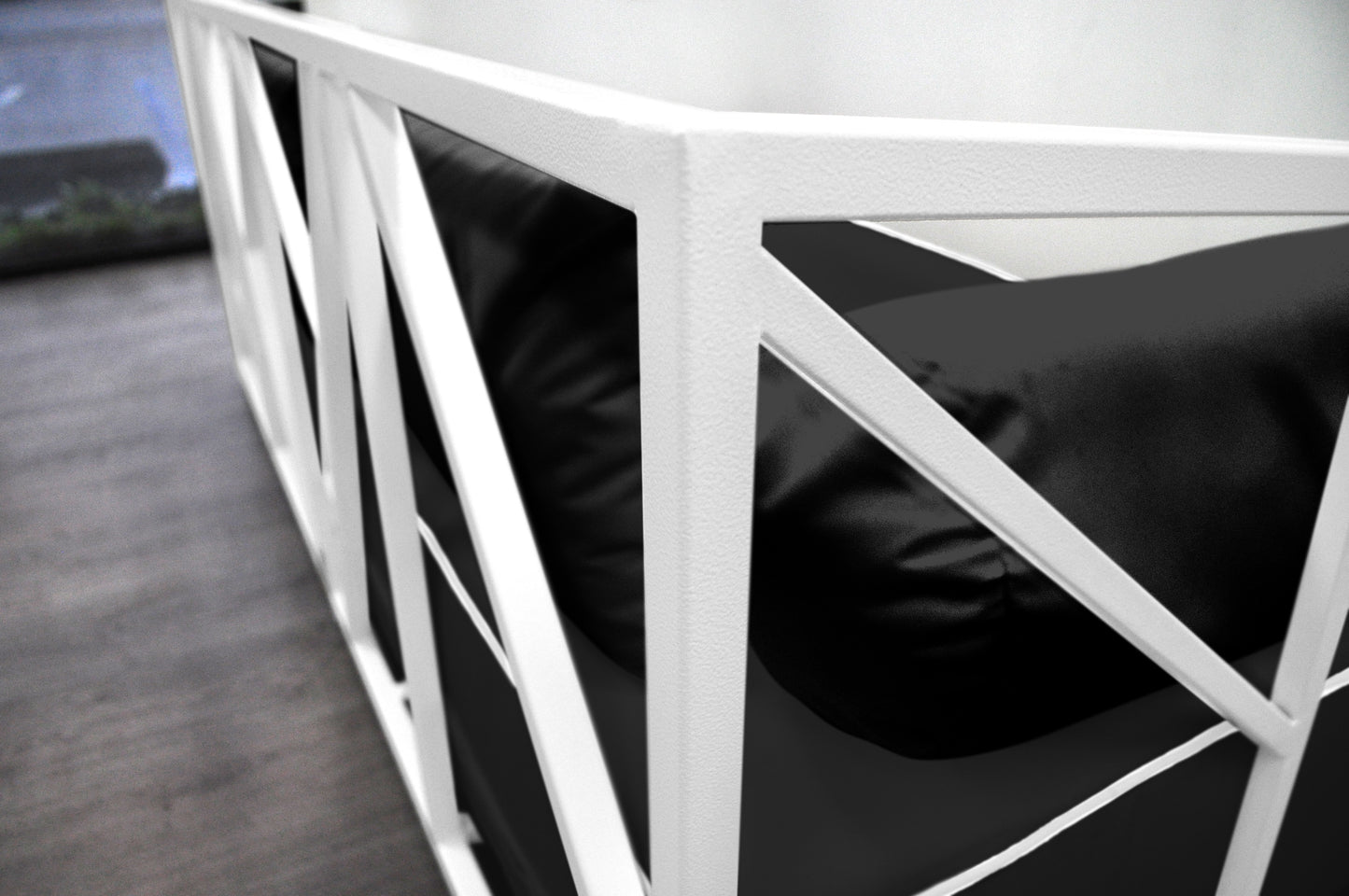 Nidum White Daybed with Black Cushions