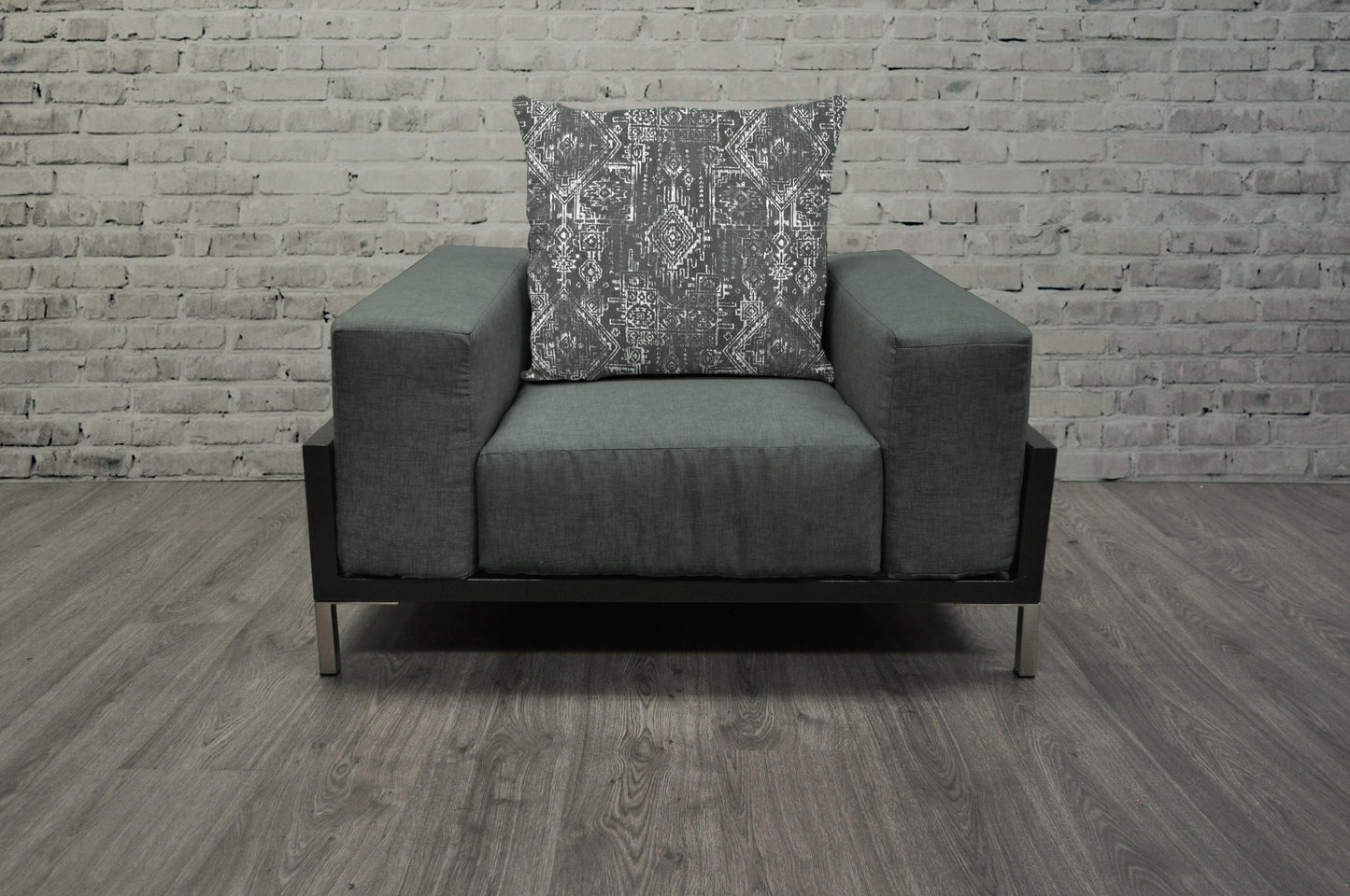 Nubis Outdoor 3-Piece Sofa and Chairs Set