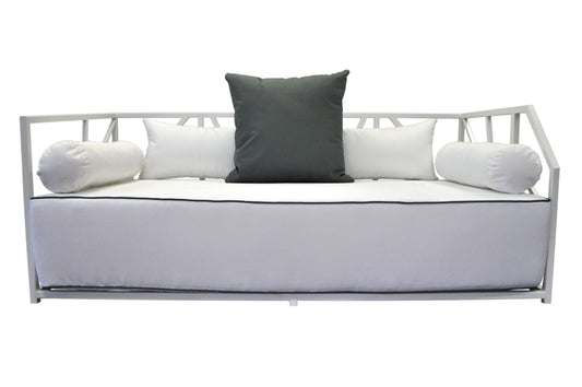Nidum White Daybed with White Cushions