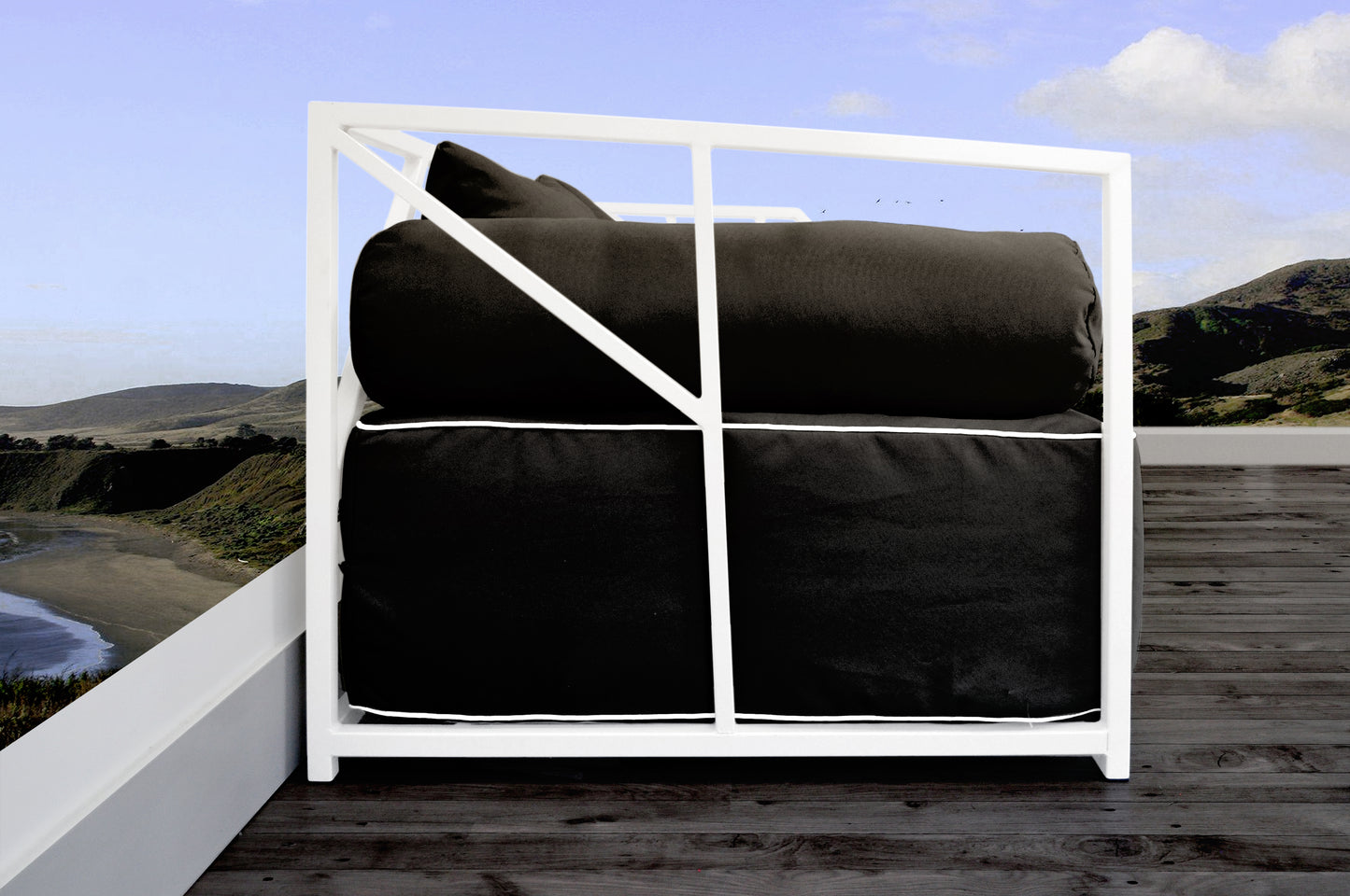 Nidum White Daybed with Black Cushions